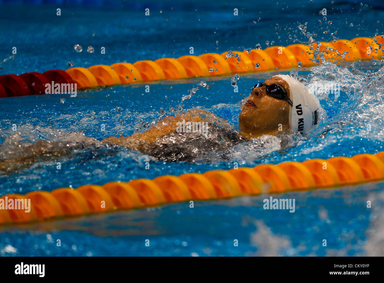 31.08.2012 London, England. Marloiu VAN DER KLUCK in action during the women's 100m backstroke S14 on Day 2 of the Paralympic Swimming from the Aquatics Centre. Stock Photo