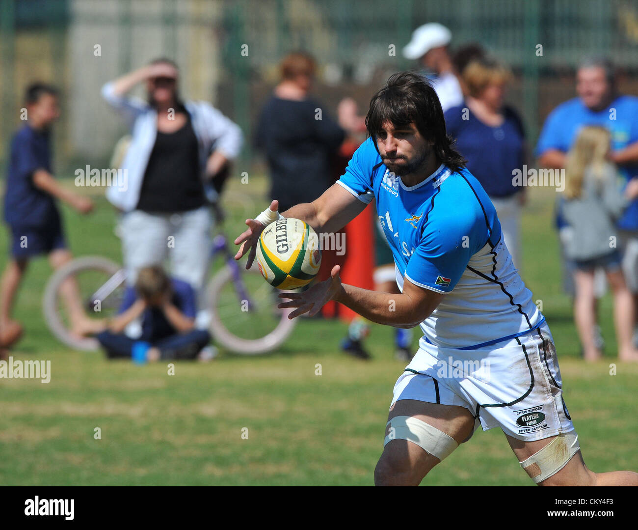 JOHANNESBURG, SOUTH AFRICA - SEPTEMBER 01, Jacques Potgieter receives the ball during the South African national rugby team field session and media conference at KES on September 01, 2012 in Johannesburg, South Africa Photo by Duif du Toit / Gallo Images Stock Photo