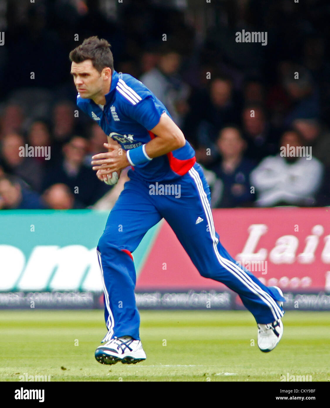 02/09/2012 London, England. England's James Anderson during the 3rd Nat West one day international cricket match between  England and South Africa and played at Lords Cricket Ground: Mandatory credit: Mitchell Gunn Stock Photo