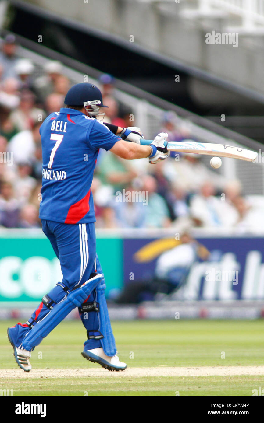 02/09/2012 London, England. England's Ian Bell during the 4th Nat West one day international cricket match between  England and South Africa and played at Lords Cricket Ground: Mandatory credit: Mitchell Gunn Stock Photo