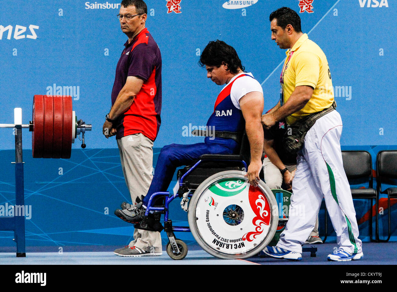 Paralympics powerlifting hires stock photography and images Alamy