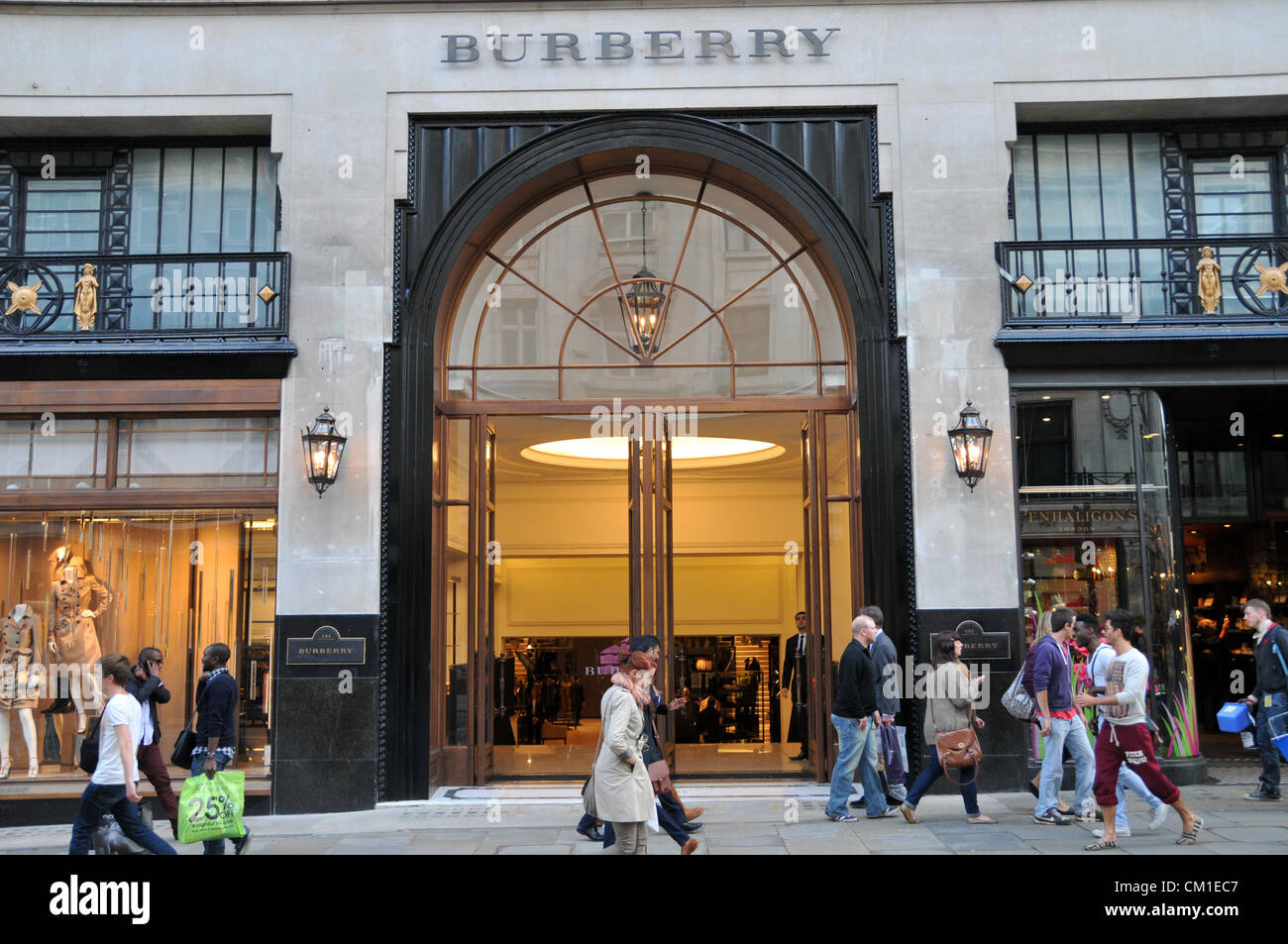 Burberry flagship store hi-res stock photography and images - Alamy