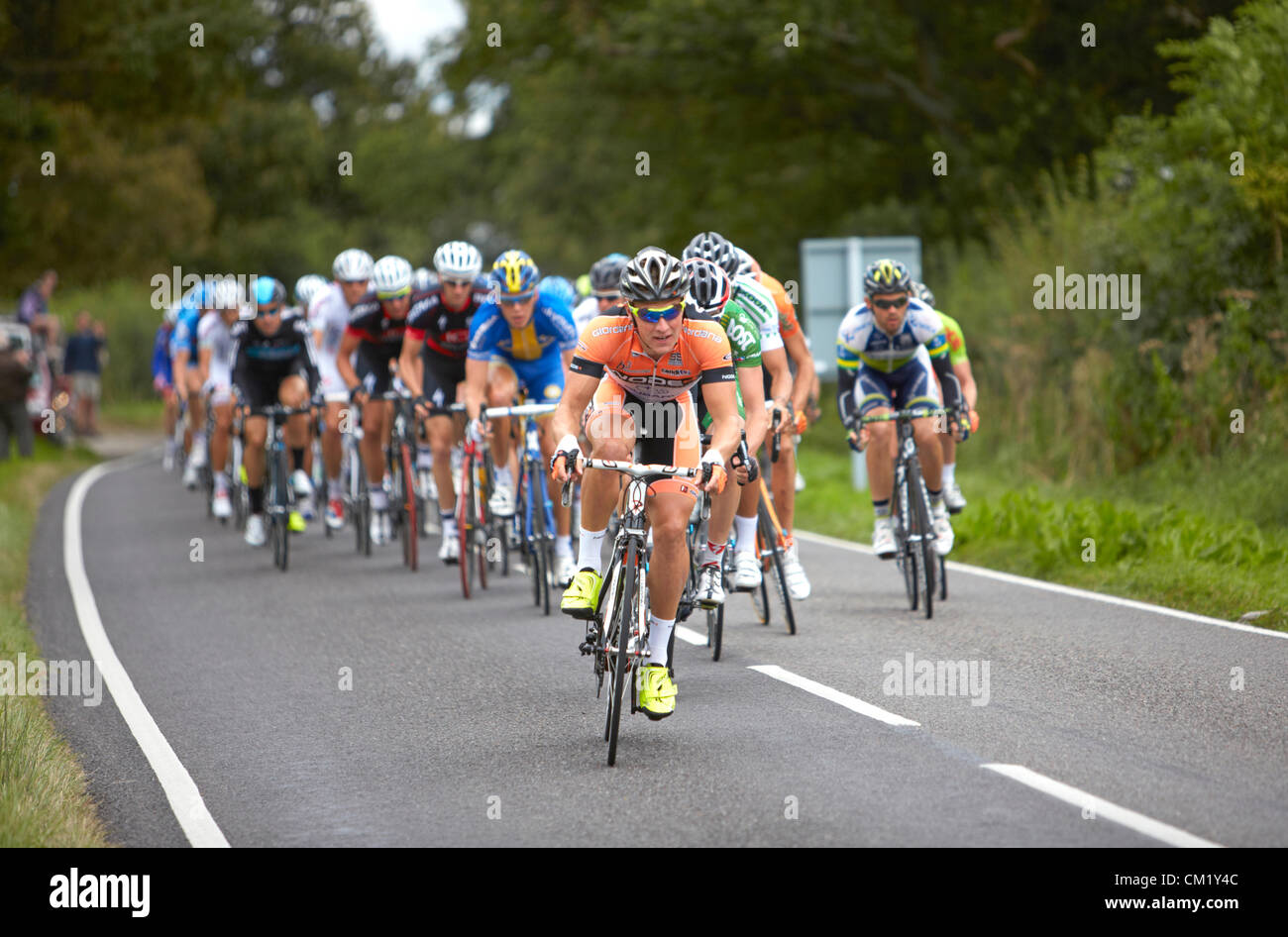 Tour of Britain cycle race final day stage 8 through Surrey from