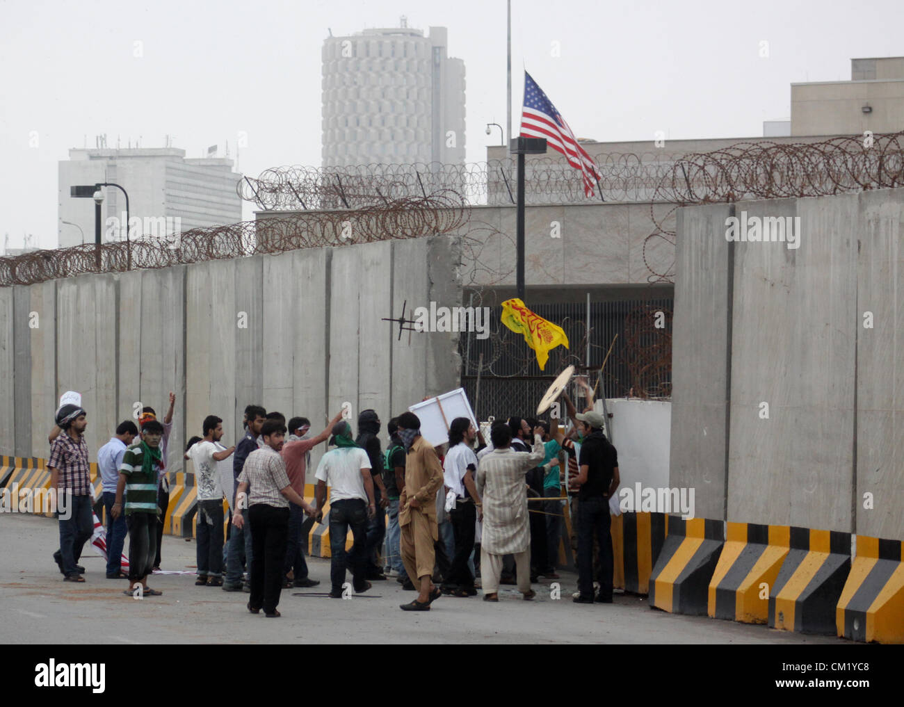 Karachi, Pakistan, Sunday September 16th, 2012. Pakistani Shia Muslims