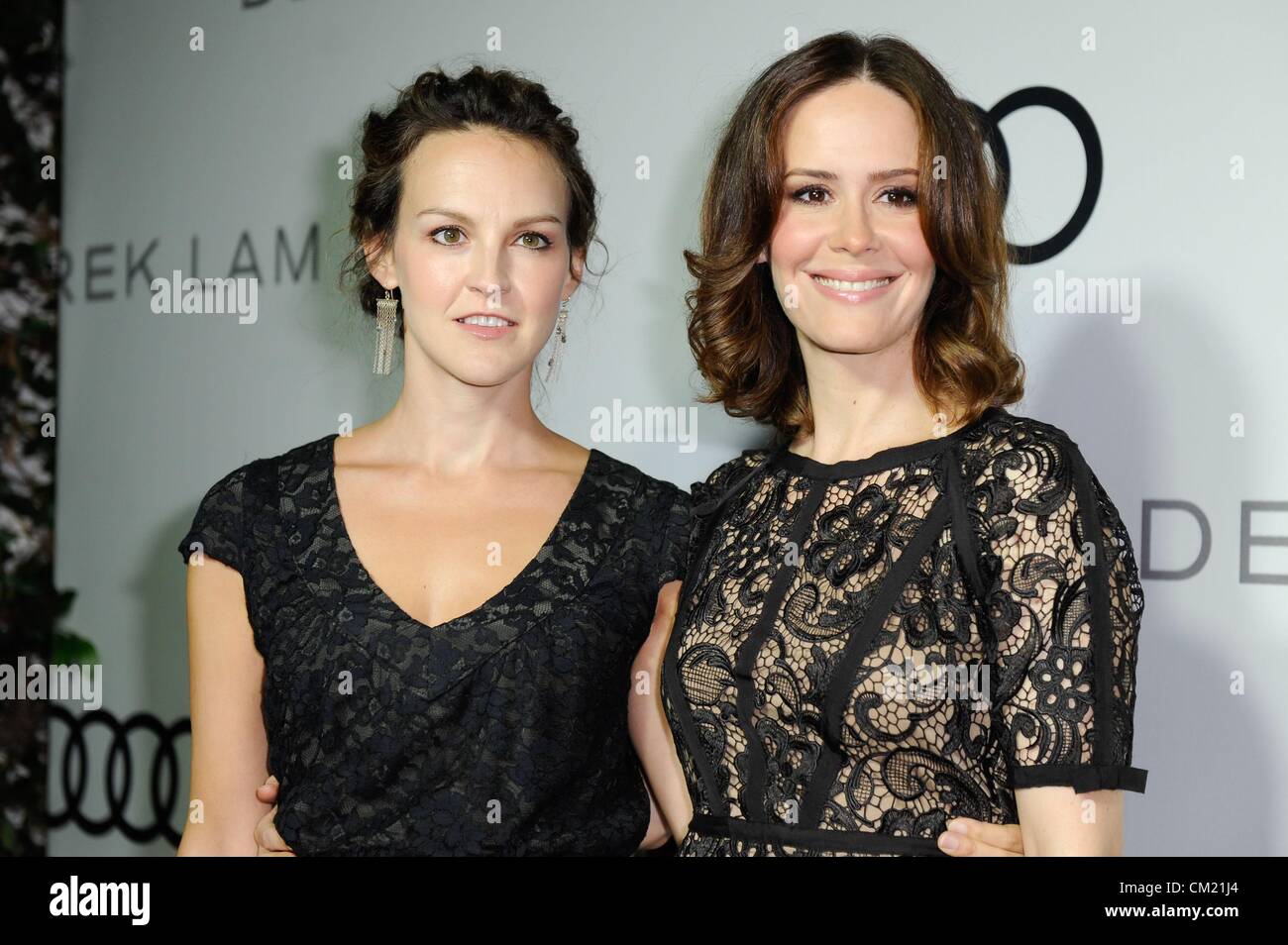 Usa Carla Gallo Sarah Paulson Hi Res Stock Photography And Images Alamy