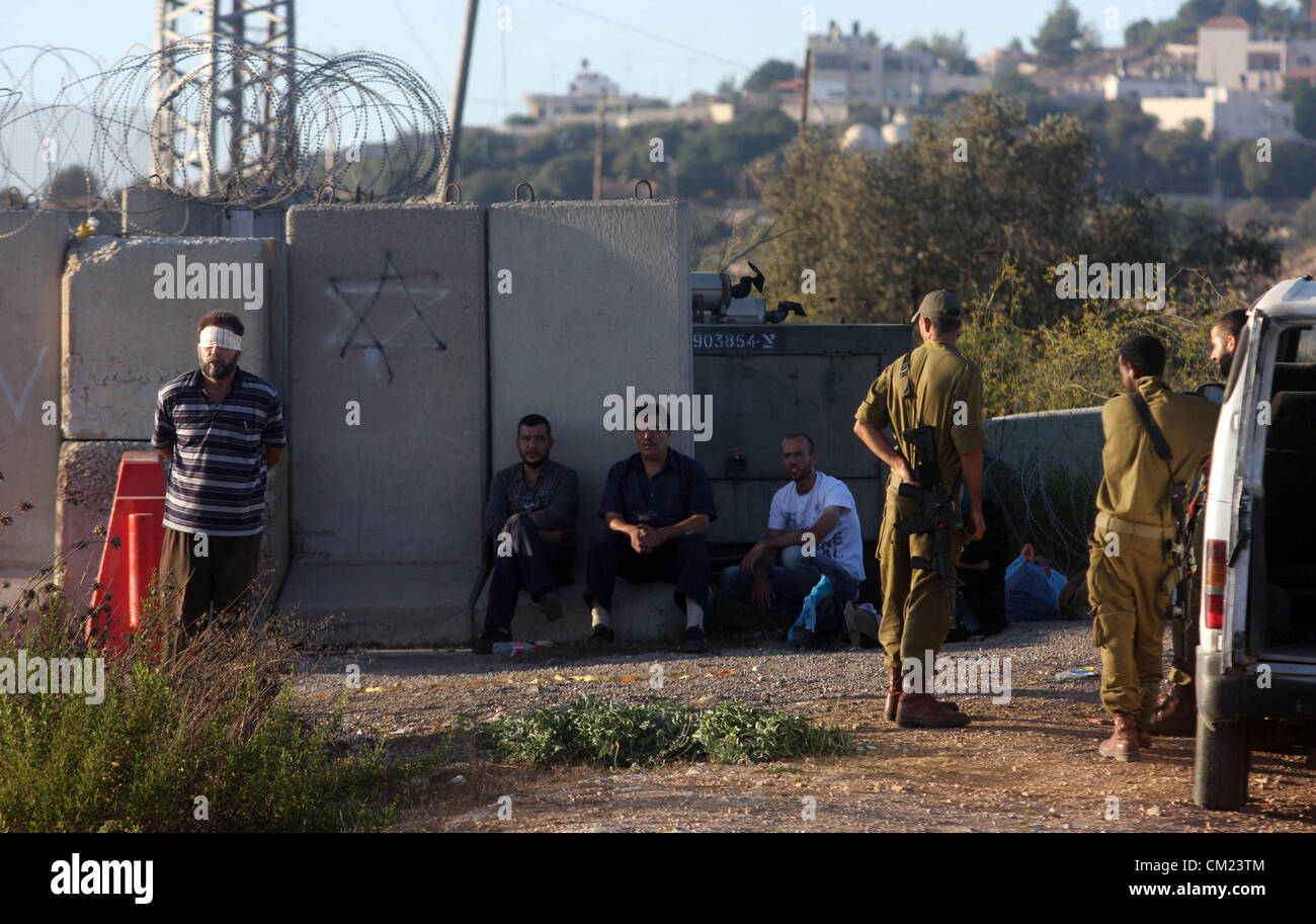 Israeli Forces Arrest Two Young Men During Raid in Beit Ur al-Tahta, West of Ramallah