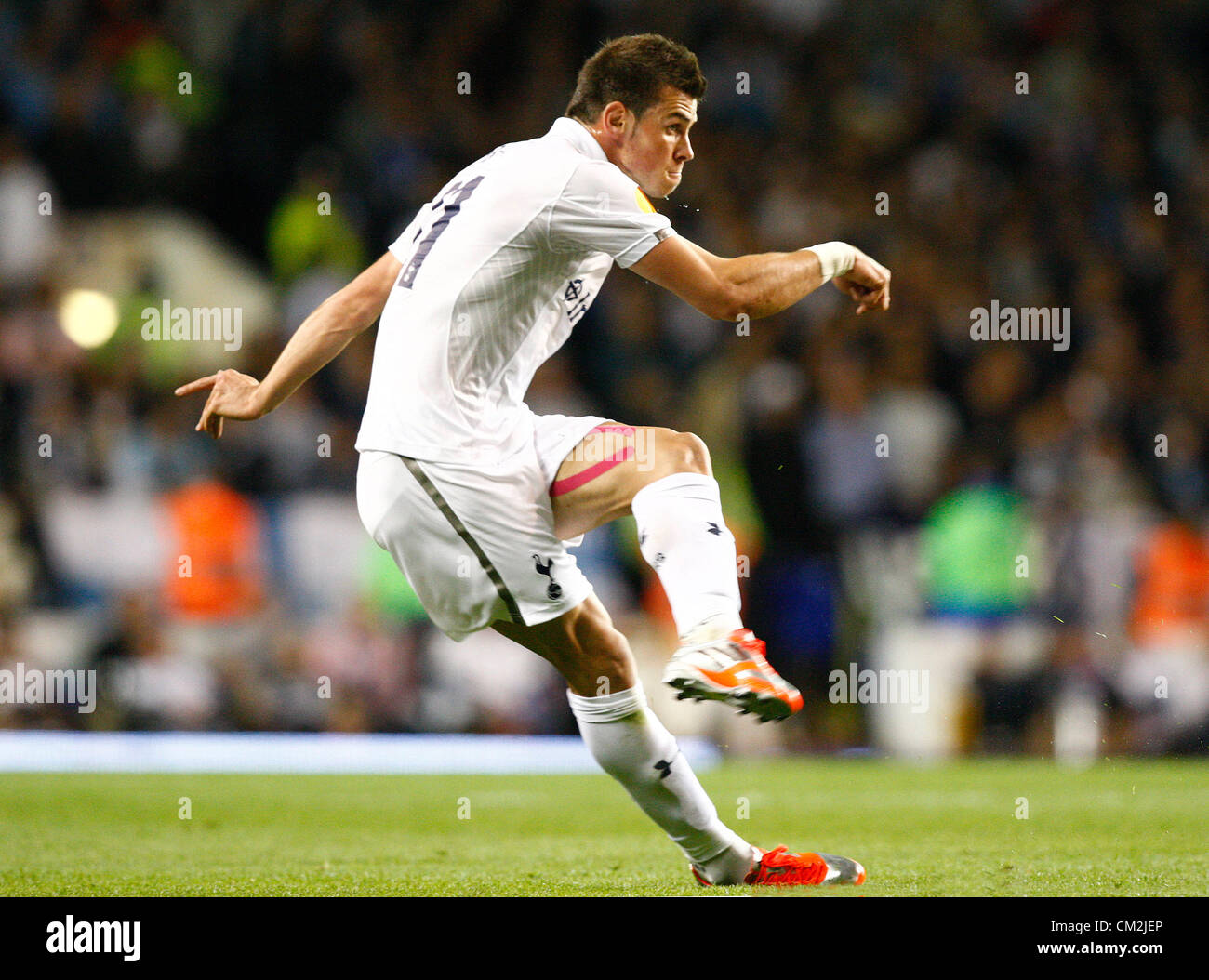 20.09.2012 London, ENGLAND:  Gareth Bale of Tottenham Hotspur in action during the Europa League Group J match between Tottenham Hotspur and SS Lazio at White Hart Lane Stadium Stock Photo