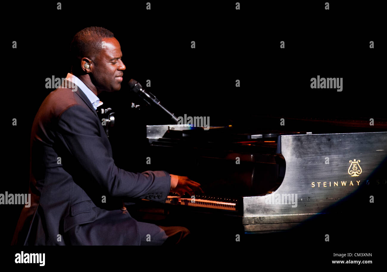 Sept. 28, 2012 - Modesto, CA, USA - Brian McKnight performs a solo ...
