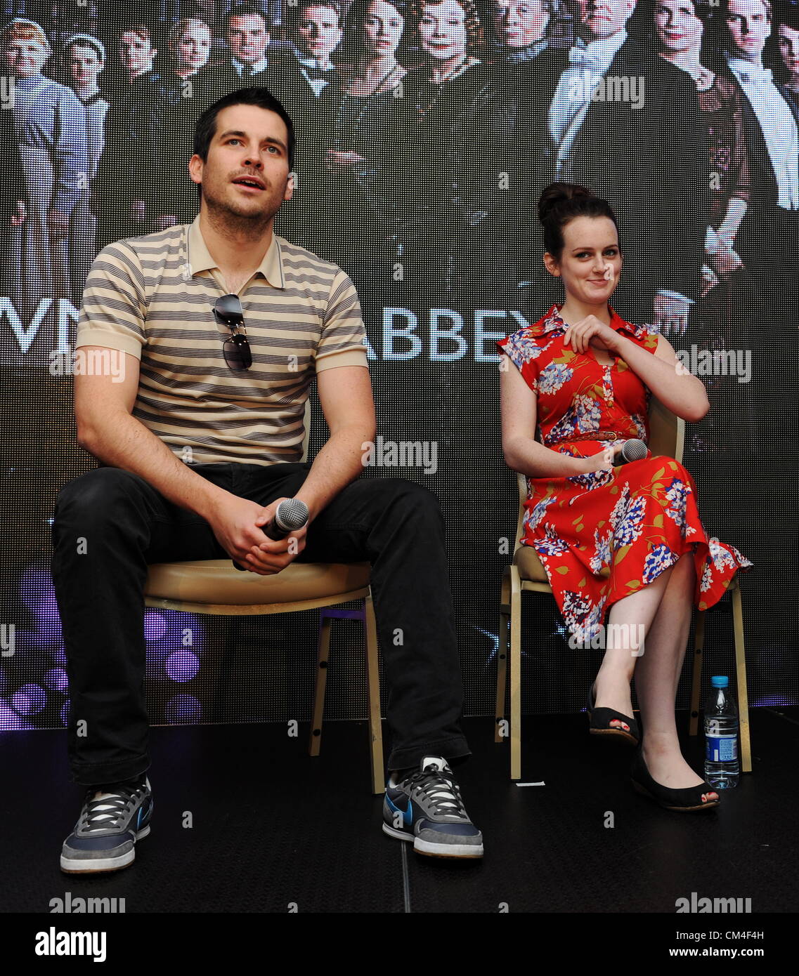 Johannesburg, South Africa. 2nd October 2012. British actors from the popular show Downton Abbey Robert James-Collier and Sophie McShera on October 2, 2012 as the BBC holds a showcase on the network’s new programmes in Johannesburg, South Africa. (Photo by Gallo Images / Foto24 / Mary-Ann Palmer / Alamy Live News) Stock Photo