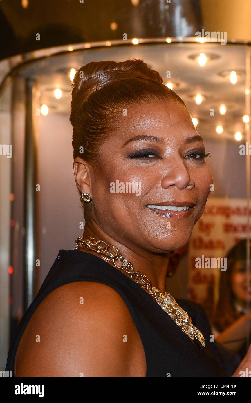 New York, USA. 3rd October 2012. Queen Latifah at arrivals for STEEL MAGNOLIAS New York Premiere, Paris Theatre, New York, NY October 3, 2012. Photo By: Ray Tamarra/Everett Collection Stock Photo
