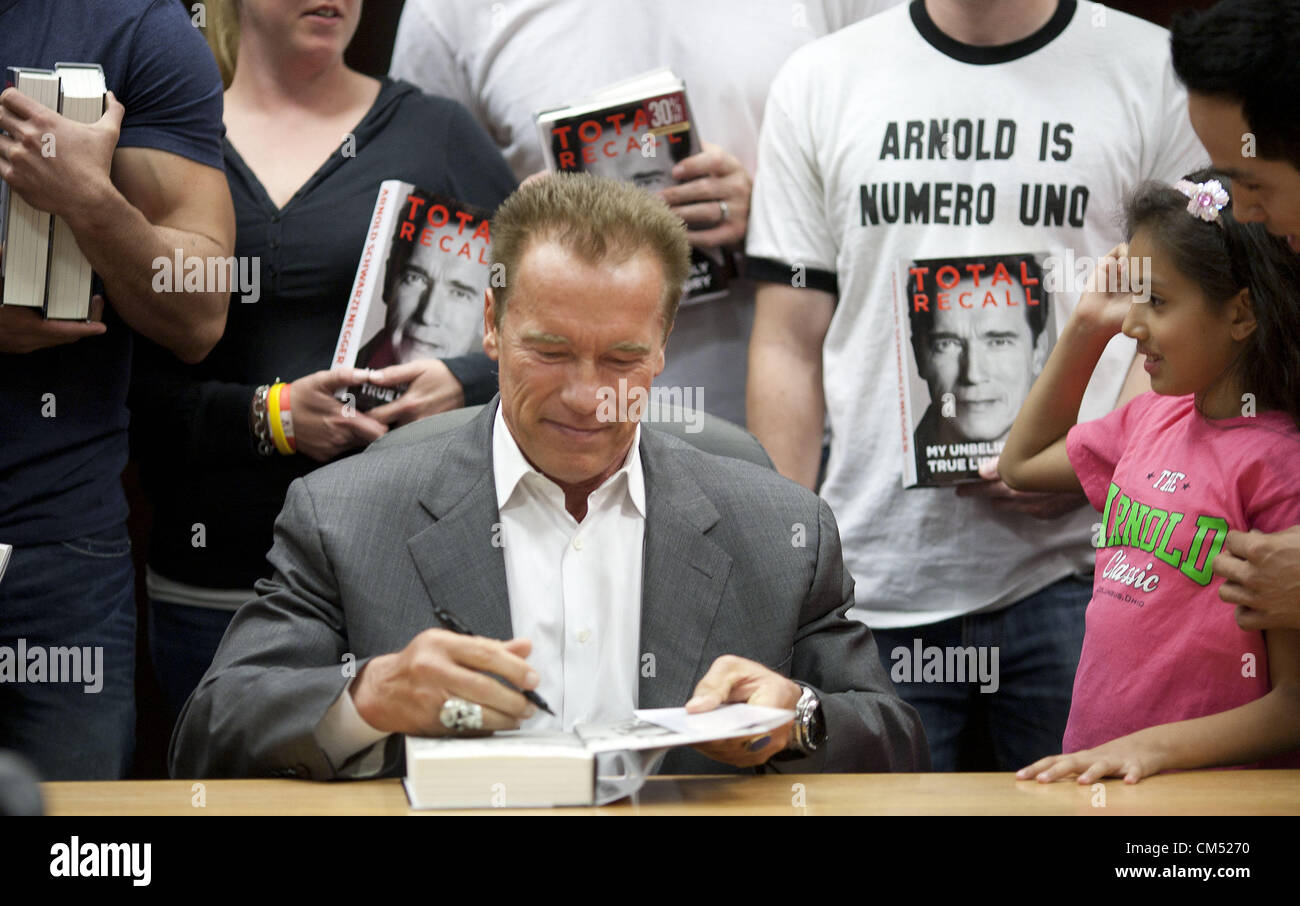 Oct. 5, 2012 - Los Angeles, CALIFORNIA, USA - Actor and former California Governor Arnold Schwarzenegger signs his memoir, 'Total Recall - My Unbelievably True Life Story', October 5, 2012 in Los Angeles, California.Schwarzenegger's book, 'Total Recall', named after one of his blockbuster movies, includes details of his marital infidelities, including fathering a child with his housekeeper, leading his wife Maria Shriver to file for divorce.ARMANDO ARORIZO (Credit Image: Credit:  Armando Arorizo/Prensa Internacional/ZUMAPRESS.com)/ Alamy Live News Stock Photo