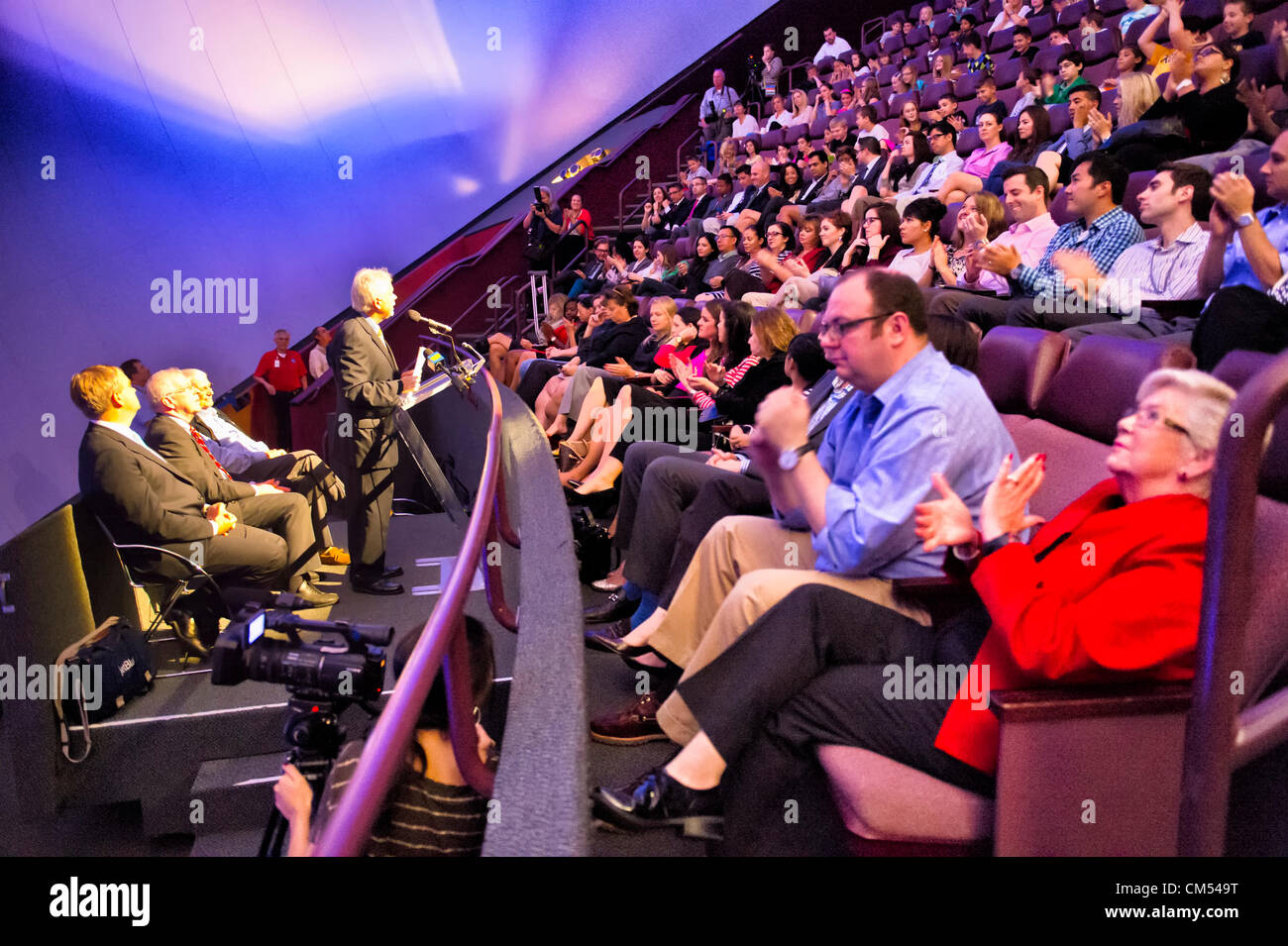 Oct 4, 2012 GARDEN CITY, NEW YORK U.S. (L R) ROBIN HAYES, JetBlue