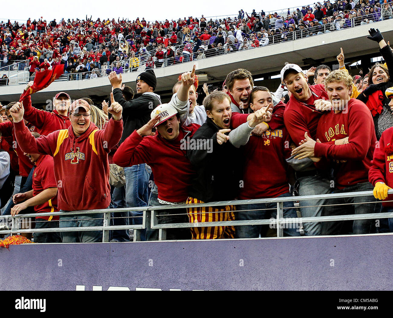 Cyclones fans hi-res stock photography and images - Alamy