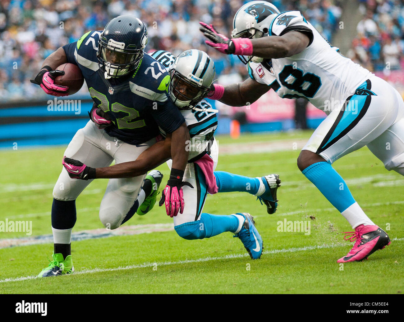 Oct. 07, 2012 - Charlotte, North Carolina, U.S. - Seahawks RB ROBERT TURBIN (22) runs for yardage after a catch during the Panthers vs. Seahawks game at Bank of America Stadium. (Credit Image: © Anantachai Brown/ZUMAPRESS.com) Stock Photo