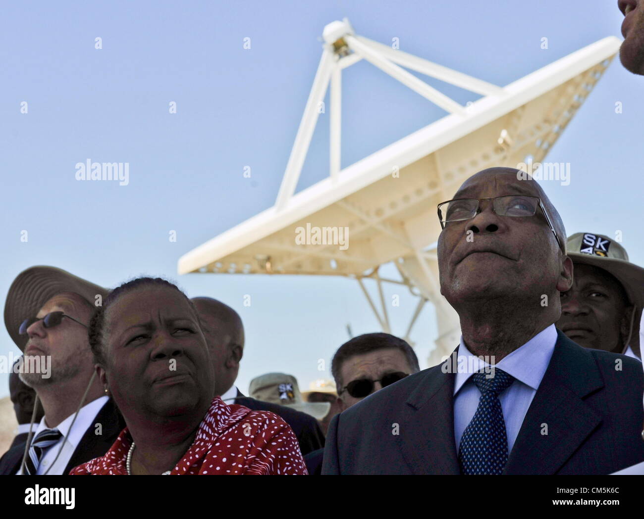 CARNARVON, SOUTH AFRICA President Jacob Zuma and outgoing Science and