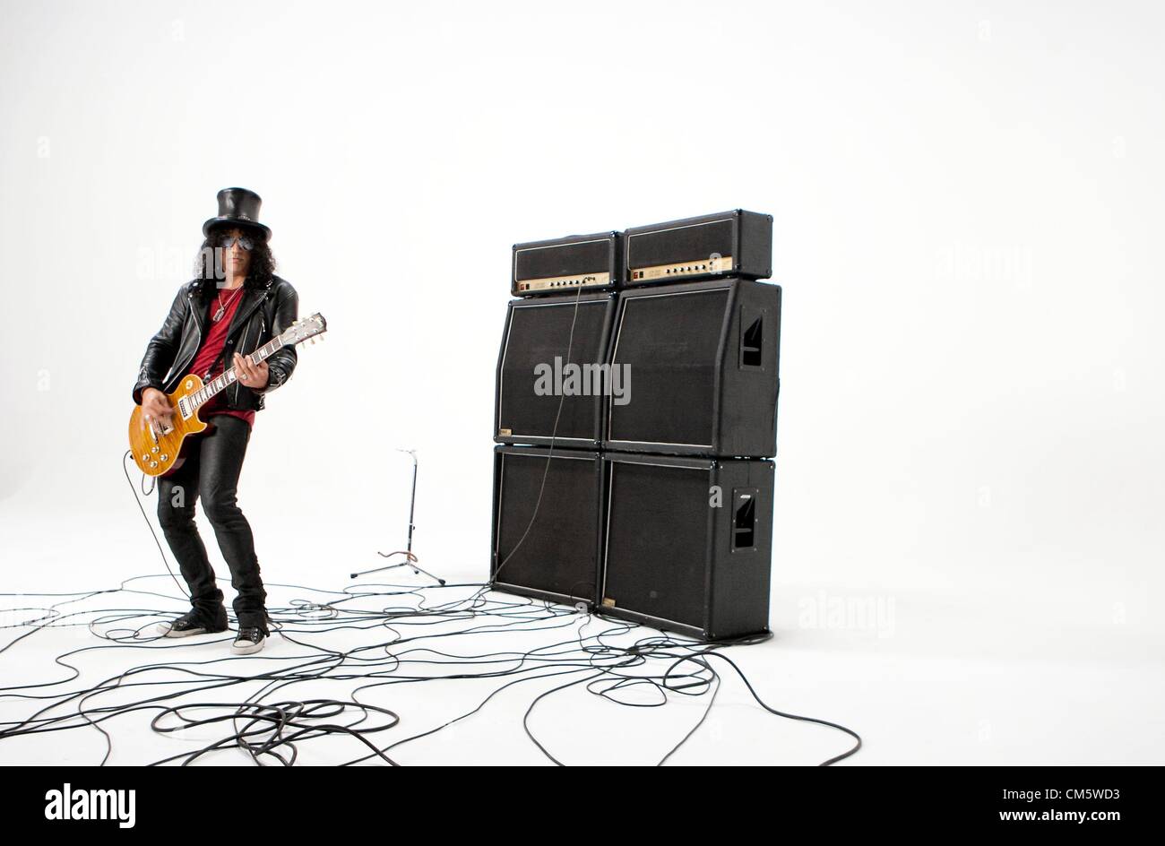 Guns roses 1980s hi-res stock photography and images - Alamy