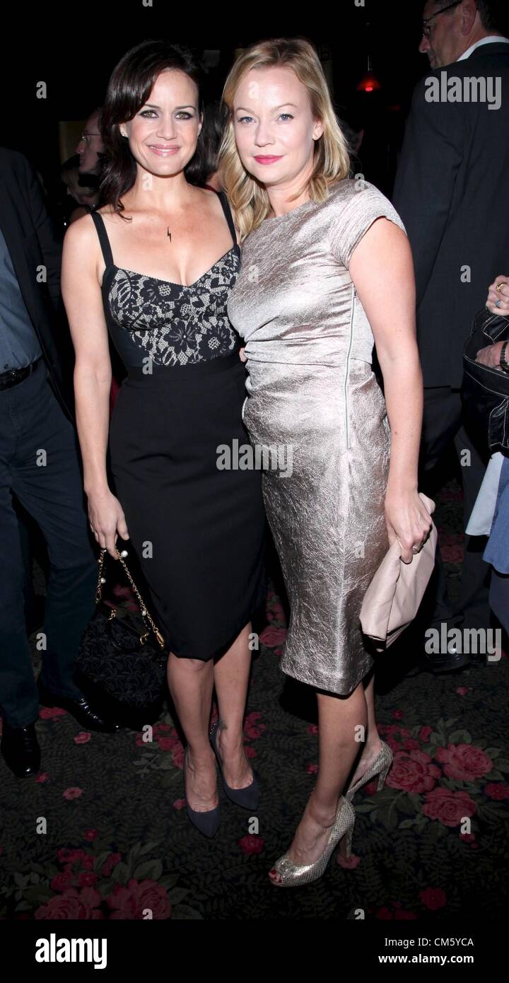 Samantha mathis carla gugino hi-res stock photography and images - Alamy