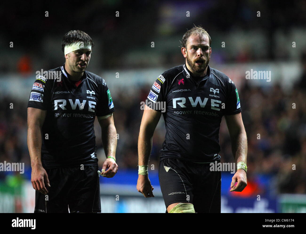 Friday 12 October 2012  Pictured L-R: Ryan Jones and Alun Wyn Jones of the Ospreys.   Re: Heineken Cup, Ospreys v Benetton Treviso at the Liberty Stadium, SWansea, south Wales. Stock Photo