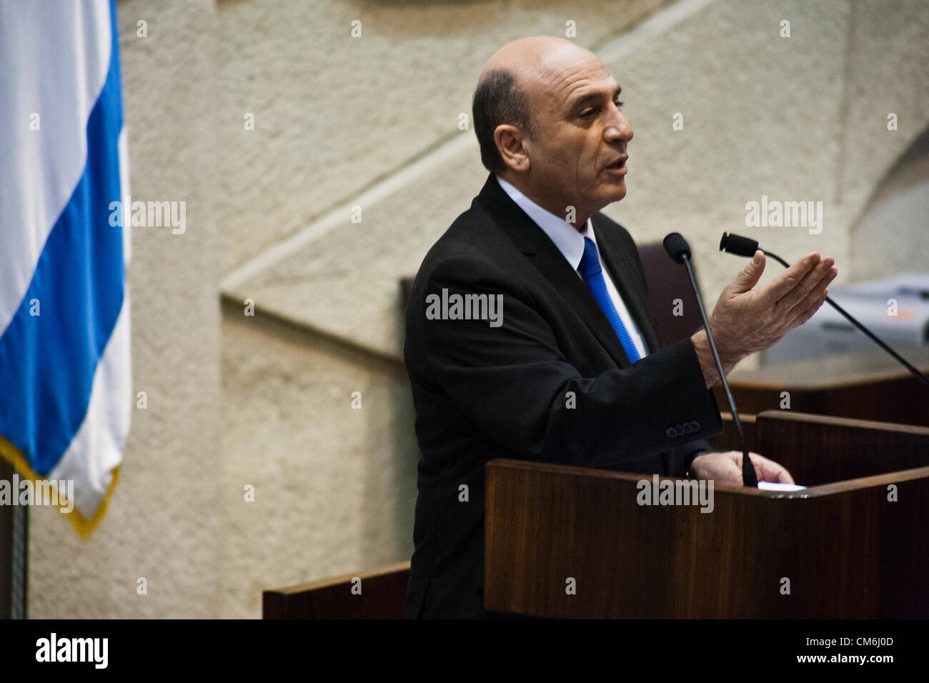 Leader of Opposition, MK Shaul Mofaz, addresses the Knesset and family and friends of late Rehavam ‘Gandhi’ Ze'evi, assassinated 11 years ago when shot in the head at the Jerusalem Hyatt Hotel. Jerusalem, Israel. 16-October-2012.  Knesset Plenum holds special session honoring the memory of Rehavam ‘Gandhi’ Ze'evi, former military general and MK, assassinated 17 October 2001 by Hamdi Quran of the Popular Front for the Liberation of Palestine. Stock Photo