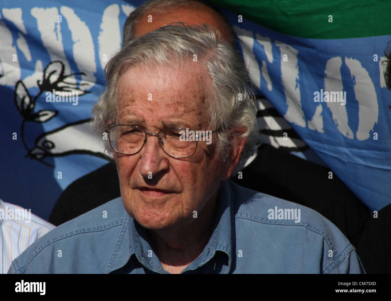 Oct. 20, 2012 - Gaza City, Gaza Strip, Palestinian Territory - Jewish-American scholar and activist Noam Chomsky stands during a press conference to support the Gaza-bound flotilla in the port of Gaza City, Saturday, Oct. 20 , 2012. Israeli soldiers commandeered a vessel carrying pro-Palestinian activists destined for Gaza on Saturday, cutting off communications and steering it from international waters toward the Israeli port of Ashdod. The ship was the latest in a series of activist-manned vessels challenging Israel's blockade on the territory  (Credit Image: © Ashraf Amra/APA Images/ZUMAPRE Stock Photo
