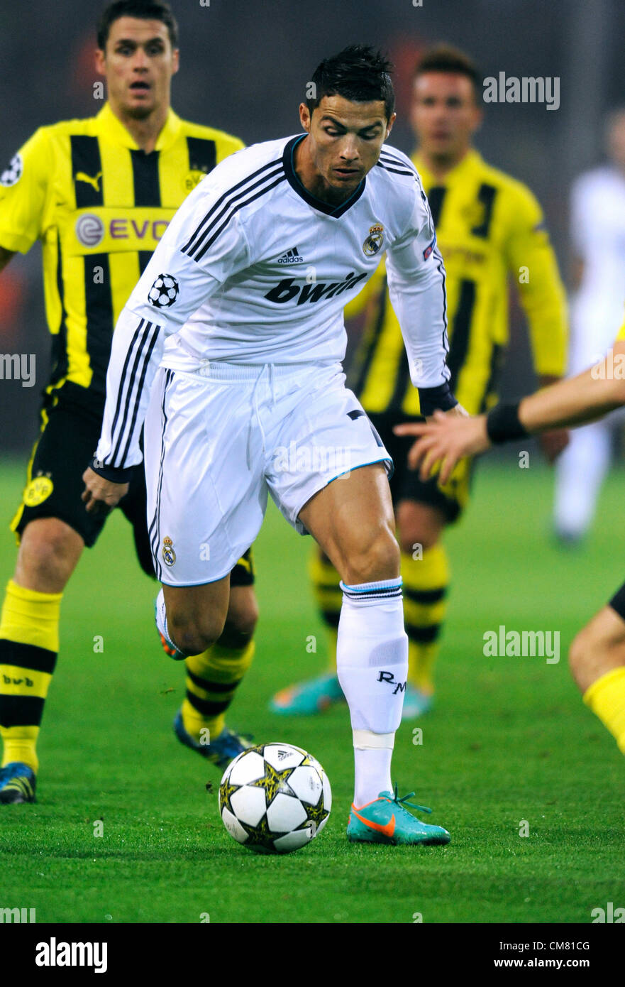 Camiseta de Ronaldo en el Real Madrid Tienda oficial en el Estadio  Bernabeu, España Fotografía de stock - Alamy