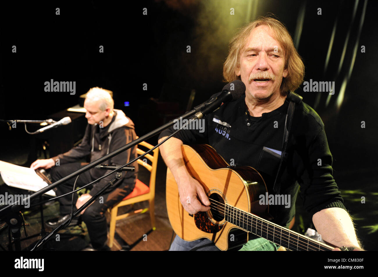 Czech singer and songwriter Jaromir Nohavica (right) and German singer and  songwriter Frank Viehweg (left) perform during the opening evening of 14th  festival of music, literature and theater Days of Czech, German