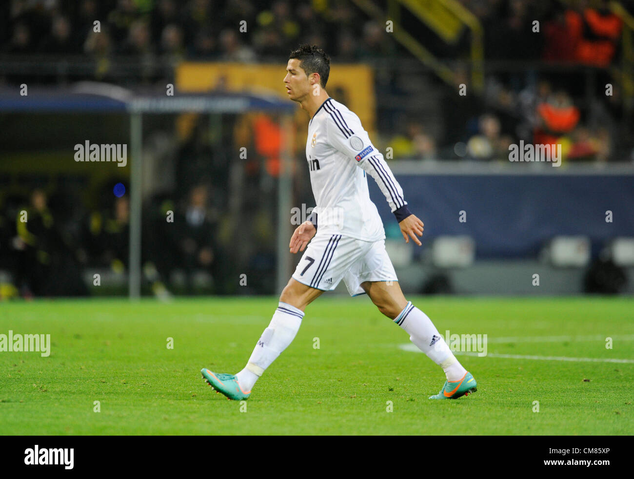 Dortmund, Germany. 24.10.2012,Football Champions League Group Phase 3rd matchday, Borussia Dortmund - Real Madrid---------- photo 6 of 8---Christiano Ronaldo (Madrid) prepares for a free kick, takes his fifth and final step back from the ball Stock Photo
