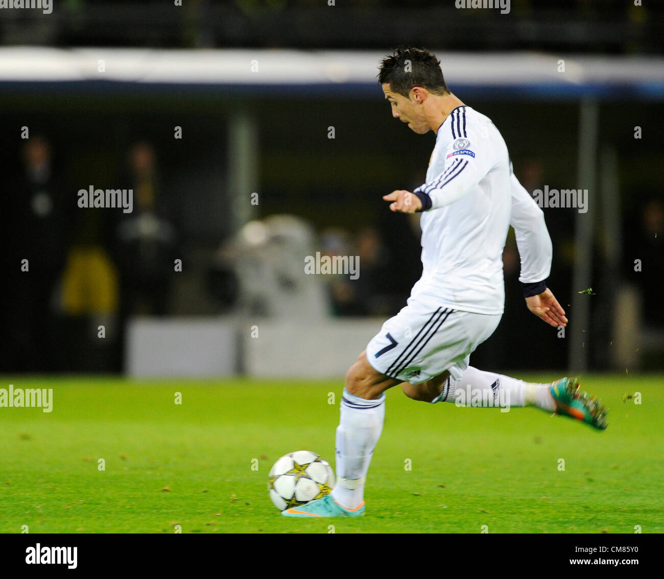 Dortmund, Germany. 24.10.2012,Football Champions League Group Phase 3rd matchday, Borussia Dortmund - Real Madrid----- ----- photo 8 of 8---Christiano Ronaldo (Madrid) shoots a free kick Stock Photo