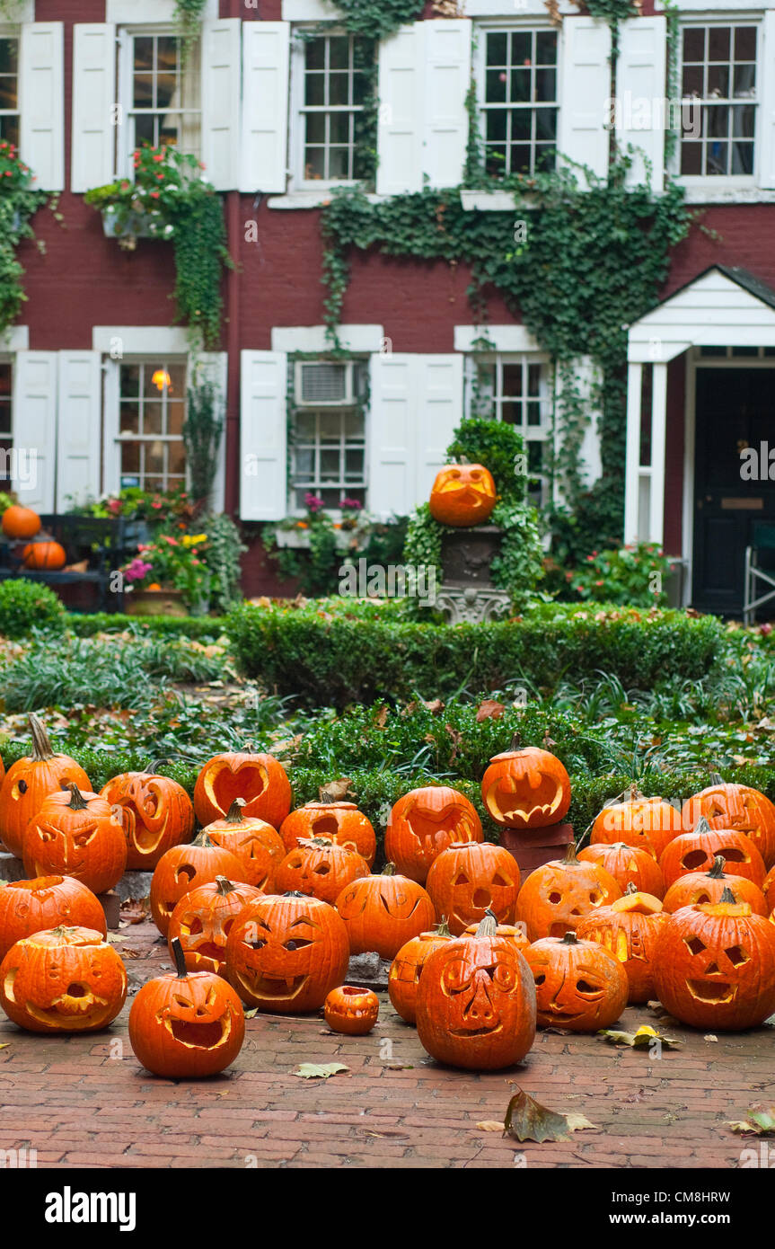 New York, NY 28 Oct 2012 Halloween JackOLanterns fill the courtyard