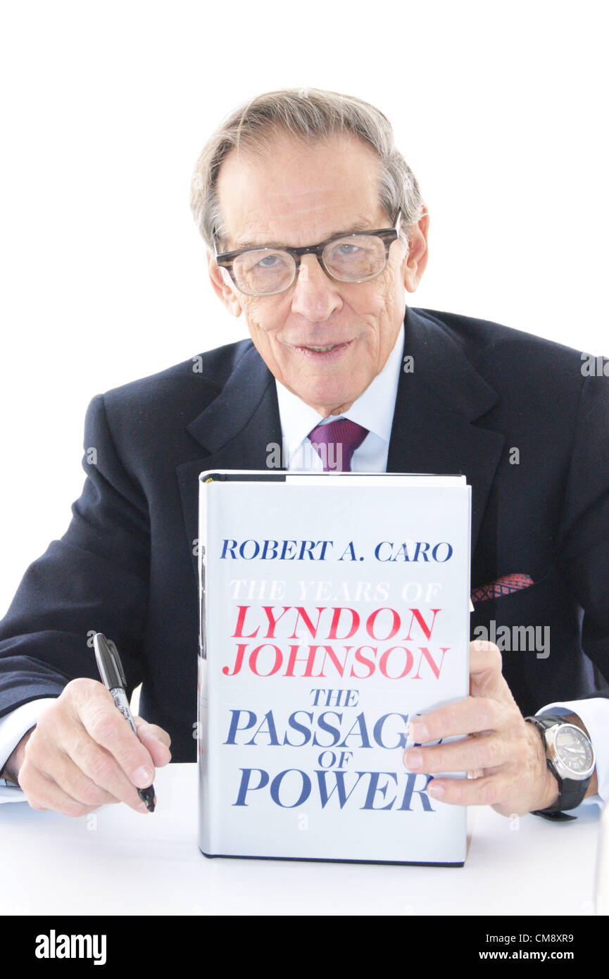 Oct. 27, 2012 - Austin, Texas, U.S. - Author ROBERT CARO promoting his new book 'The Years of Lyndon Johnson the Passage of Power' at the Texas Book Festival in Austin. (Credit Image: © Jeff Newman/Globe Photos/ZUMAPRESS.com) Stock Photo