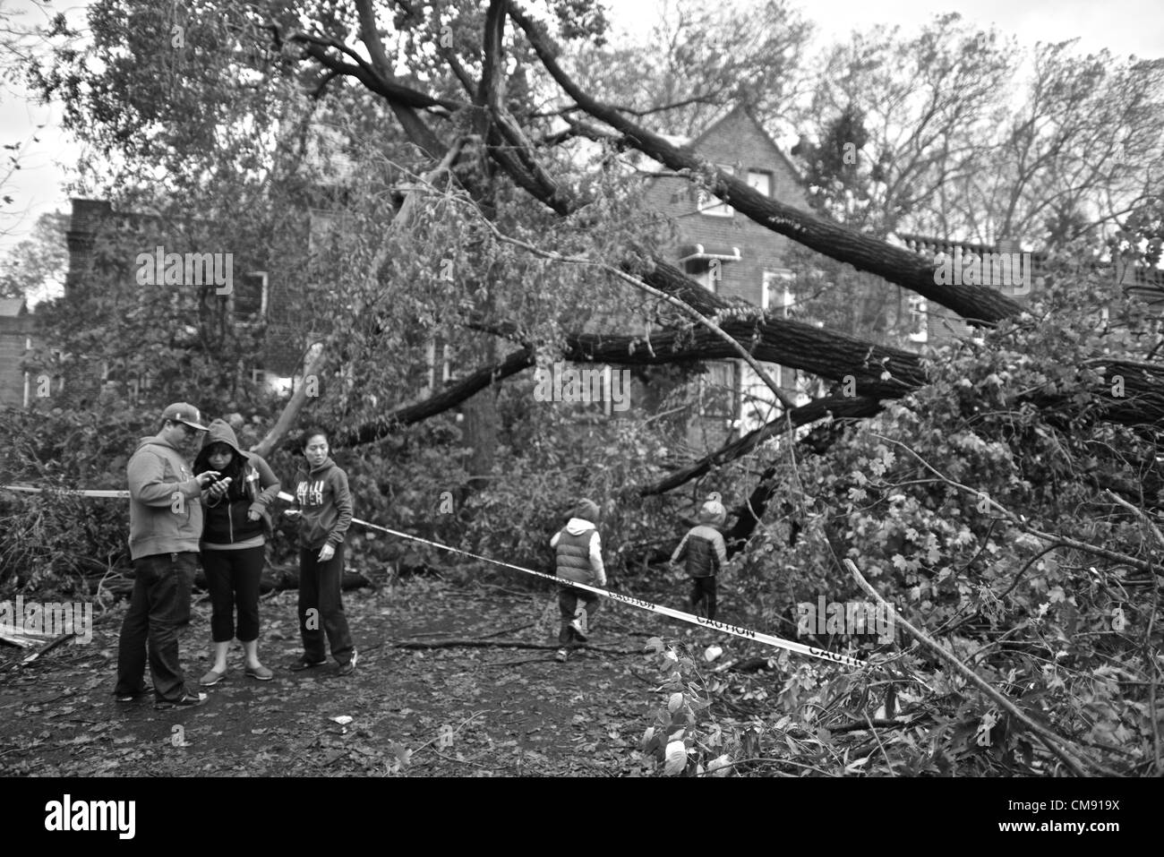 Car aftermath storm Black and White Stock Photos & Images - Alamy