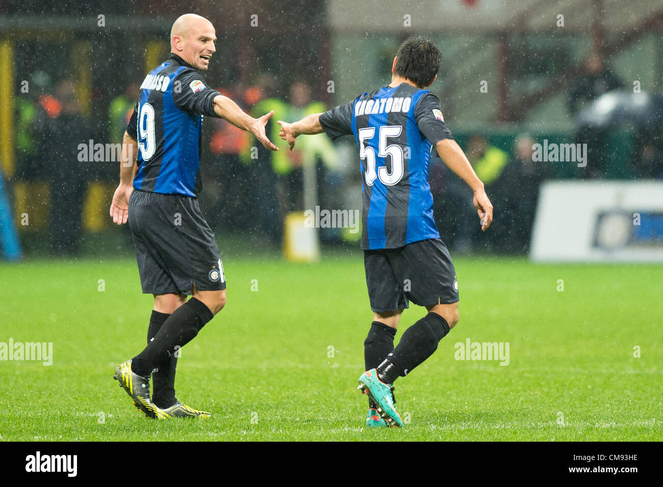 (L-R) Esteban Cambiasso, Yuto Nagatomo (Inter), OCTOBER 31, 2012 - Football / Soccer : Italian 'Serie A' match between Inter Milan 3-2 Sampdoria at Stadio Giuseppe Meazza in Milan, Italy. (Photo by Enrico Calderoni/AFLO SPORT) [0391] Stock Photo