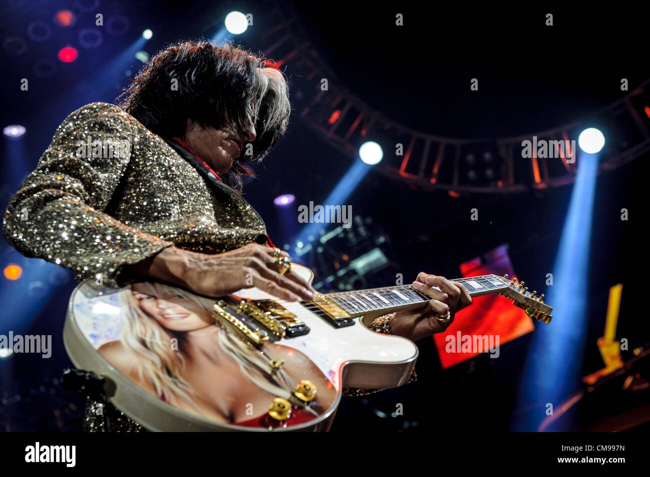 Aerosmith hires stock photography and images Alamy