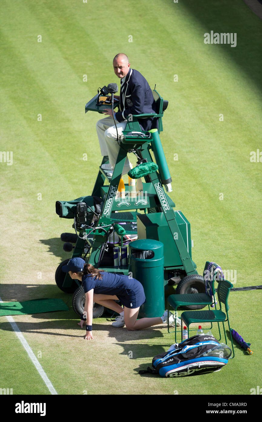 Tennis umpires chair hires stock photography and images Alamy