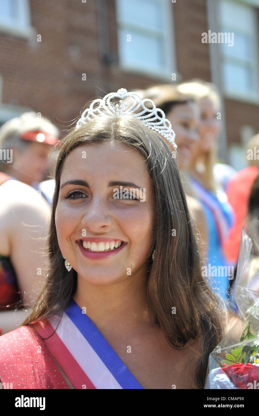 Long Island, USA. Miss Wantagh Pageant 2012 winner Hailey Orgass at crowning ceremony, a long-time Independence Day tradition on Long Island, held Wednesday, July 4, 2012, at Wantagh Elementary School, New York, USA. Since 1956, the Miss Wantagh Pageant, which is not a beauty pageant, has crowned a high school student based mainly on her academic excellence and community service. Stock Photo