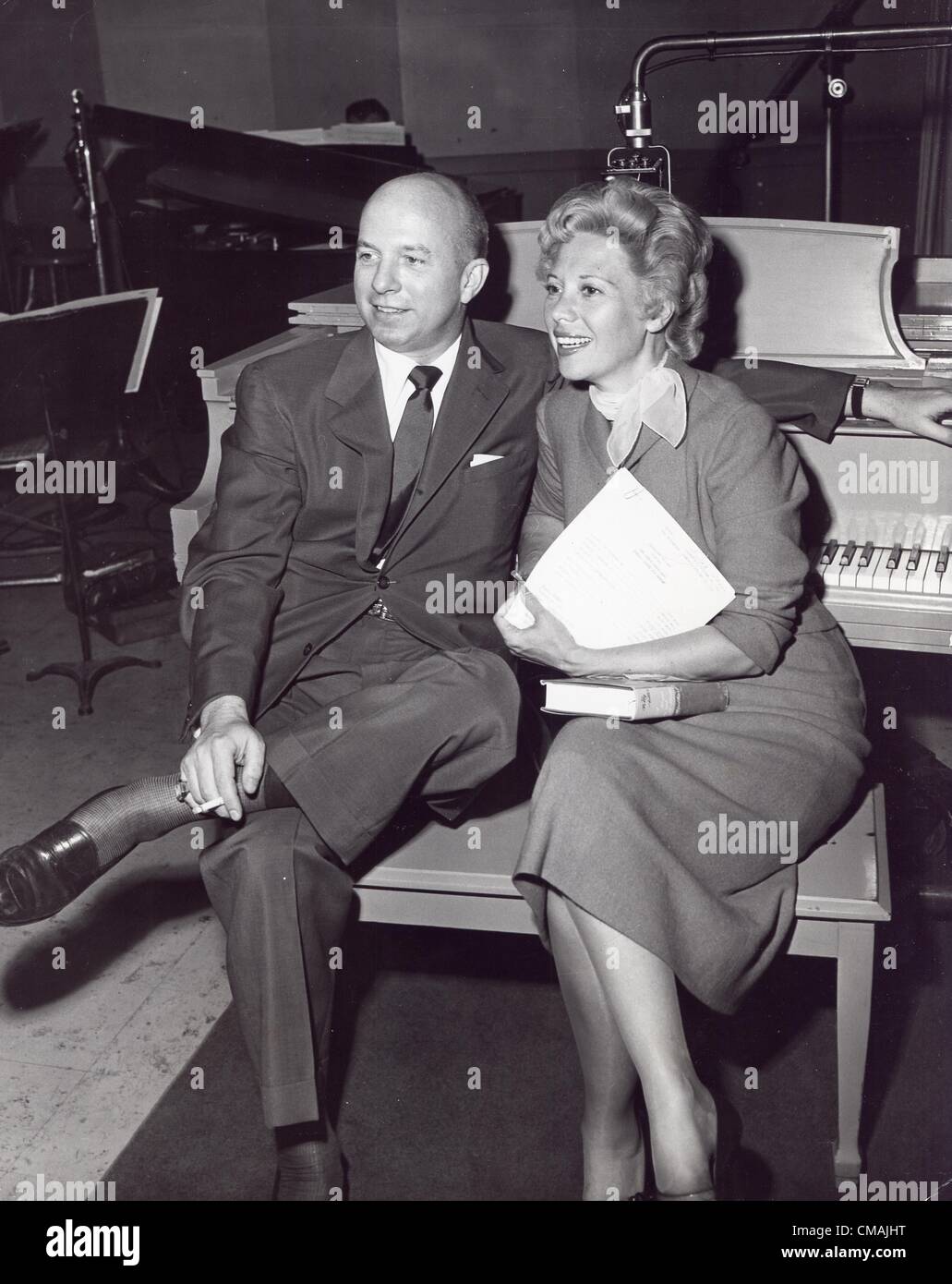 Jimmy Van Heusen and Eleanor Rooseveltcirca 1950s** A.H. - Image 0337_2869, Most iconic images of the 20th century