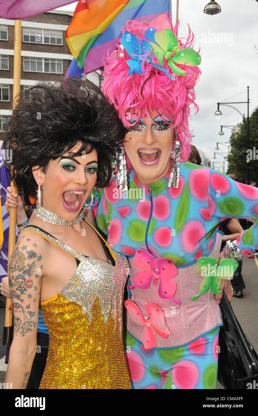 Del drag gay mundo queen Transsexual adult
