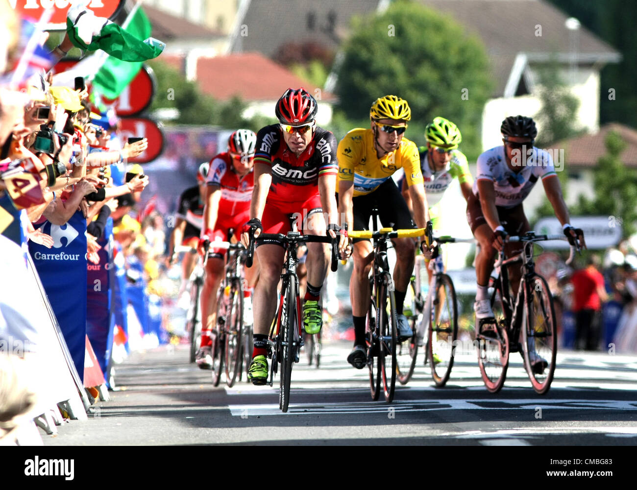 11.07.2011 Tour De France Stage 10 Macon Bellegarde-sur-Valserine. Cadel Evans (AUS) BMC Racing, Bradley Wiggins (ENG) Team Sky at the finish. Stock Photo
