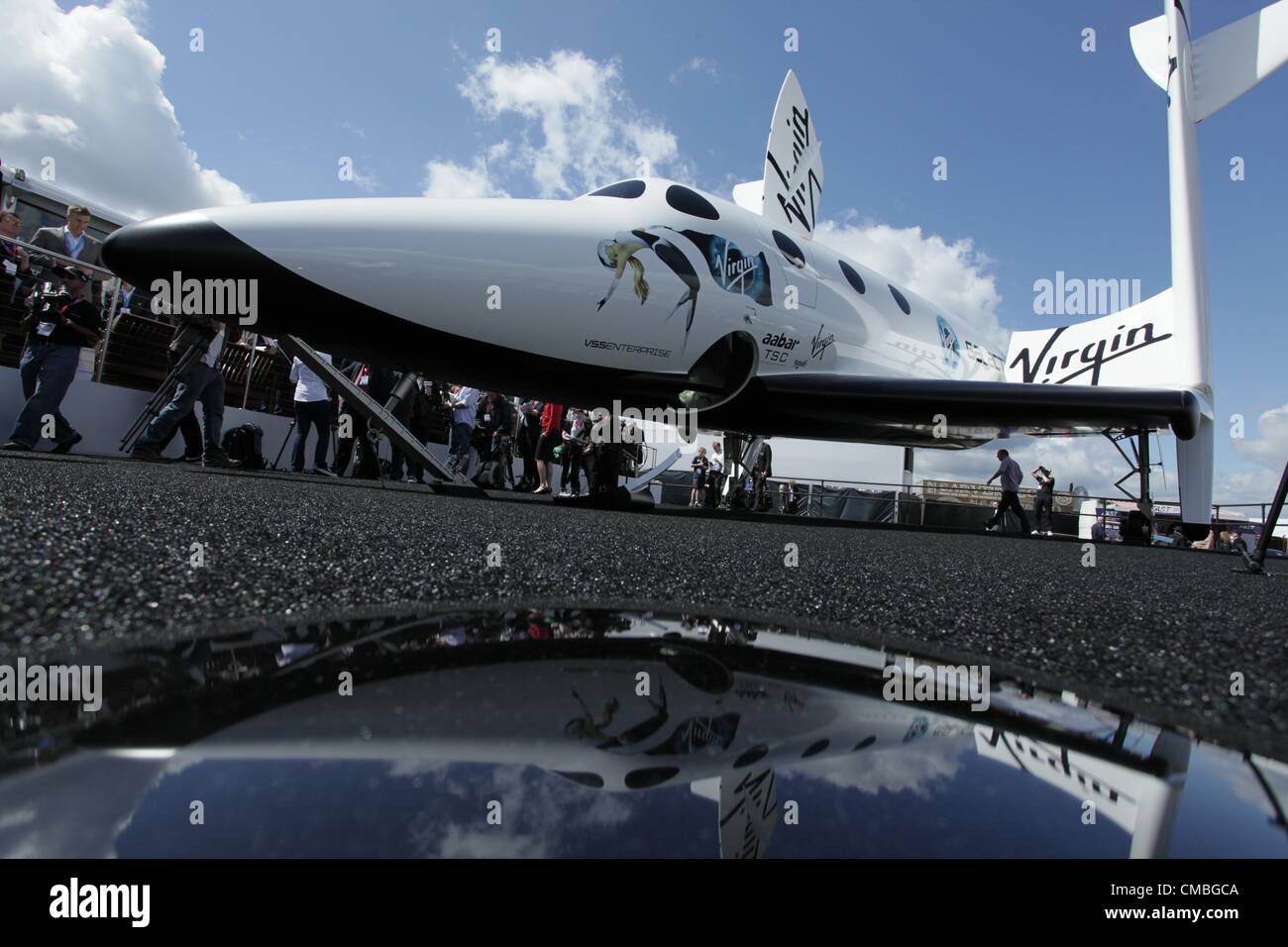 Virgin galactic spaceshiptwo hi-res stock photography and images - Alamy