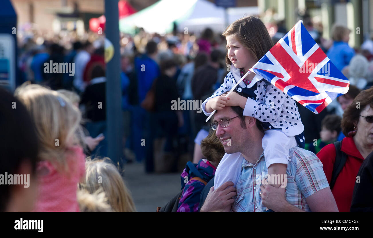 Thousands of people gather in Portsmouth to the Olympic Torch