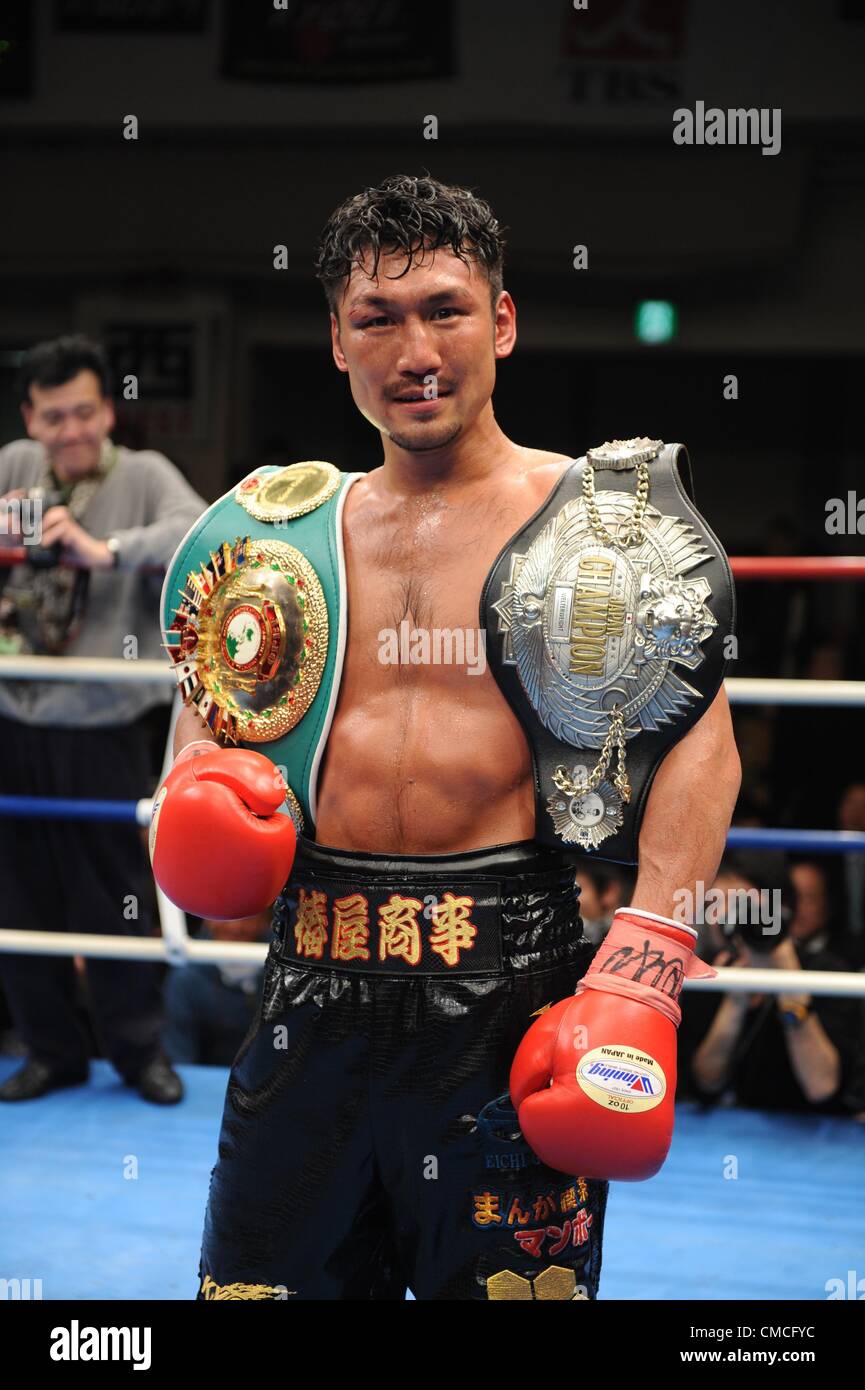 Akinori Watanabe, MARCH 27, 2012 - Boxing : Akinori Watanabe poses with his champion  belt after winning the