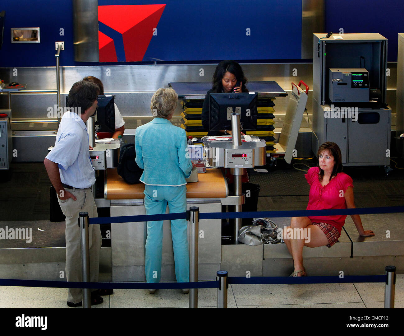 Airport line christmas day