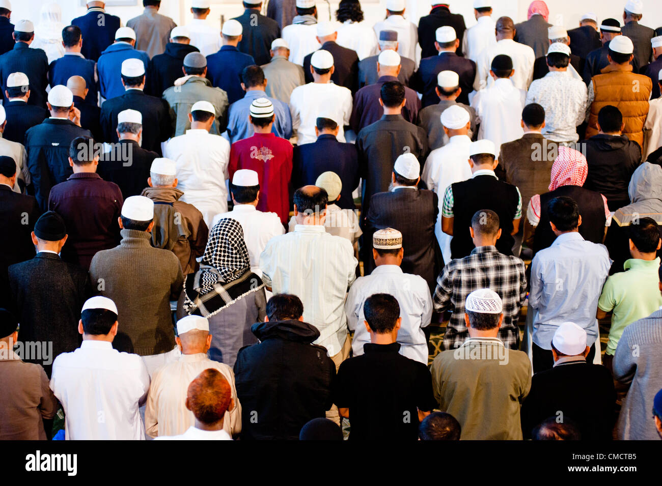 Muslim london hi-res stock photography and images - Alamy
