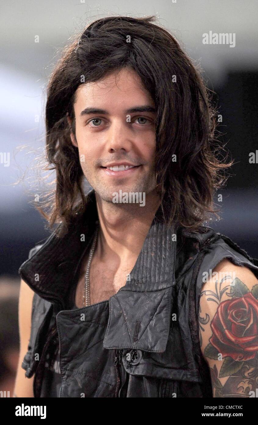 Usa Ian Keaggy On Stage For Nbc Today Show Summer Concert Series