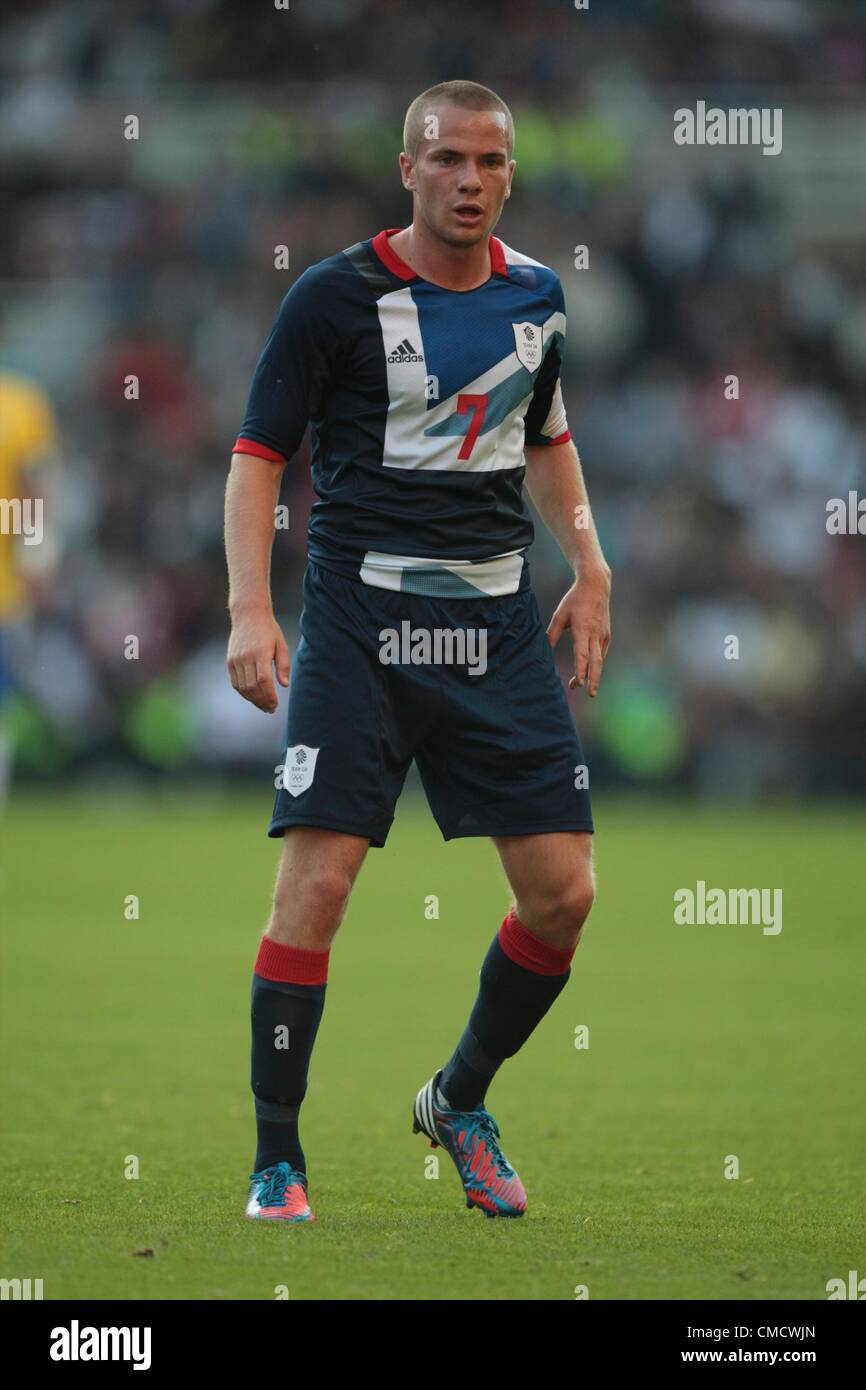 Action warm up football hi-res stock photography and images - Page 3 - Alamy