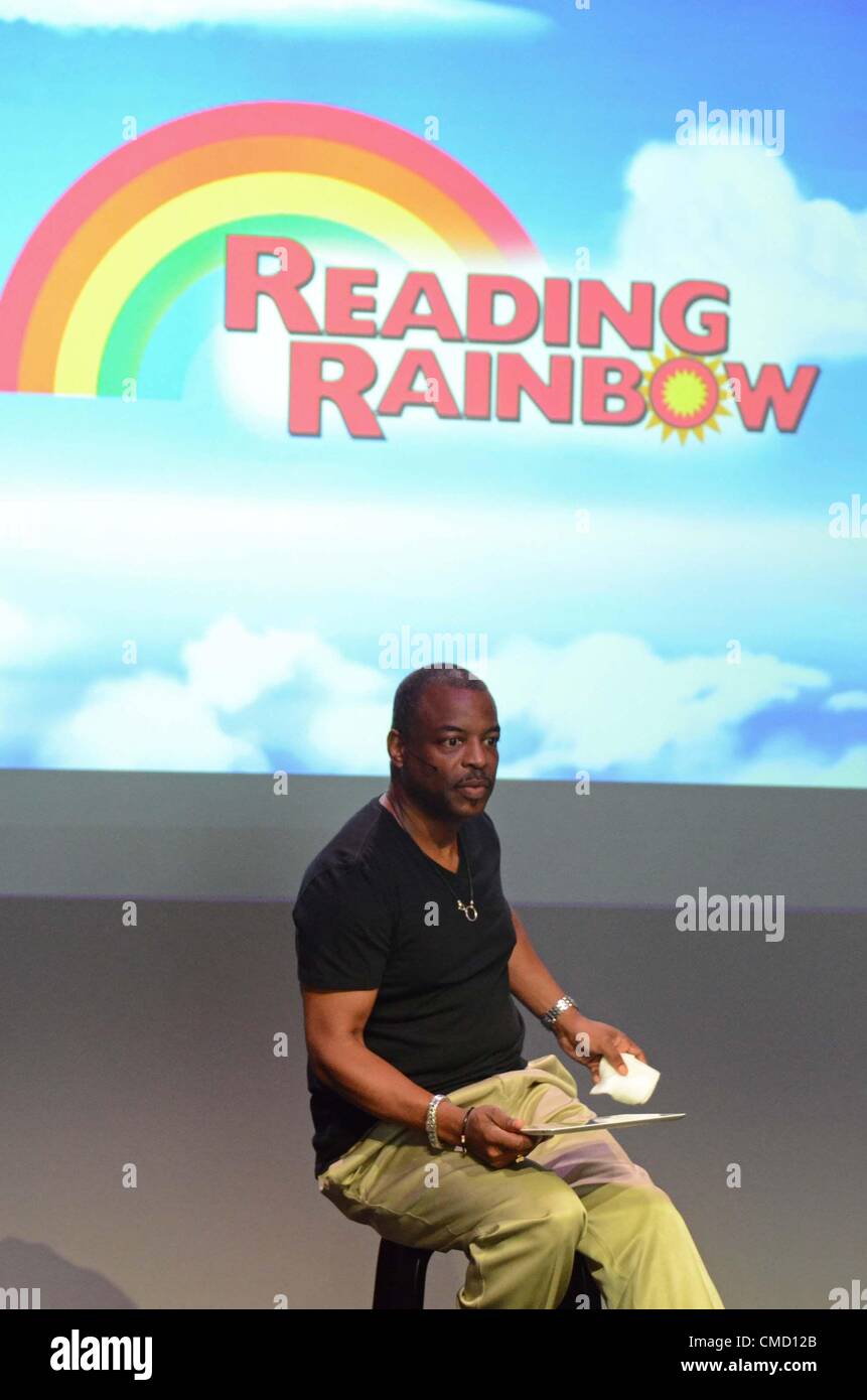 LeVar Burton at in-store appearance for LeVar Burton Promotes Rainbow Reading App, Apple Store, New York, NY July 21, 2012. Photo By: Derek Storm/Everett Collection Stock Photo