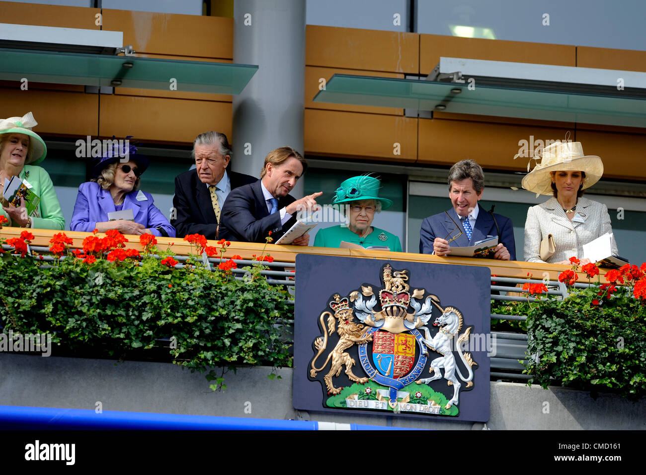 21.07.2012 Ascot, England. The King George VI and Queen Elizabeth Stakes. Her Royal Highness , Queen Elizabeth at the Ascot Betfair Weekend Featuring Property Raceday. Stock Photo