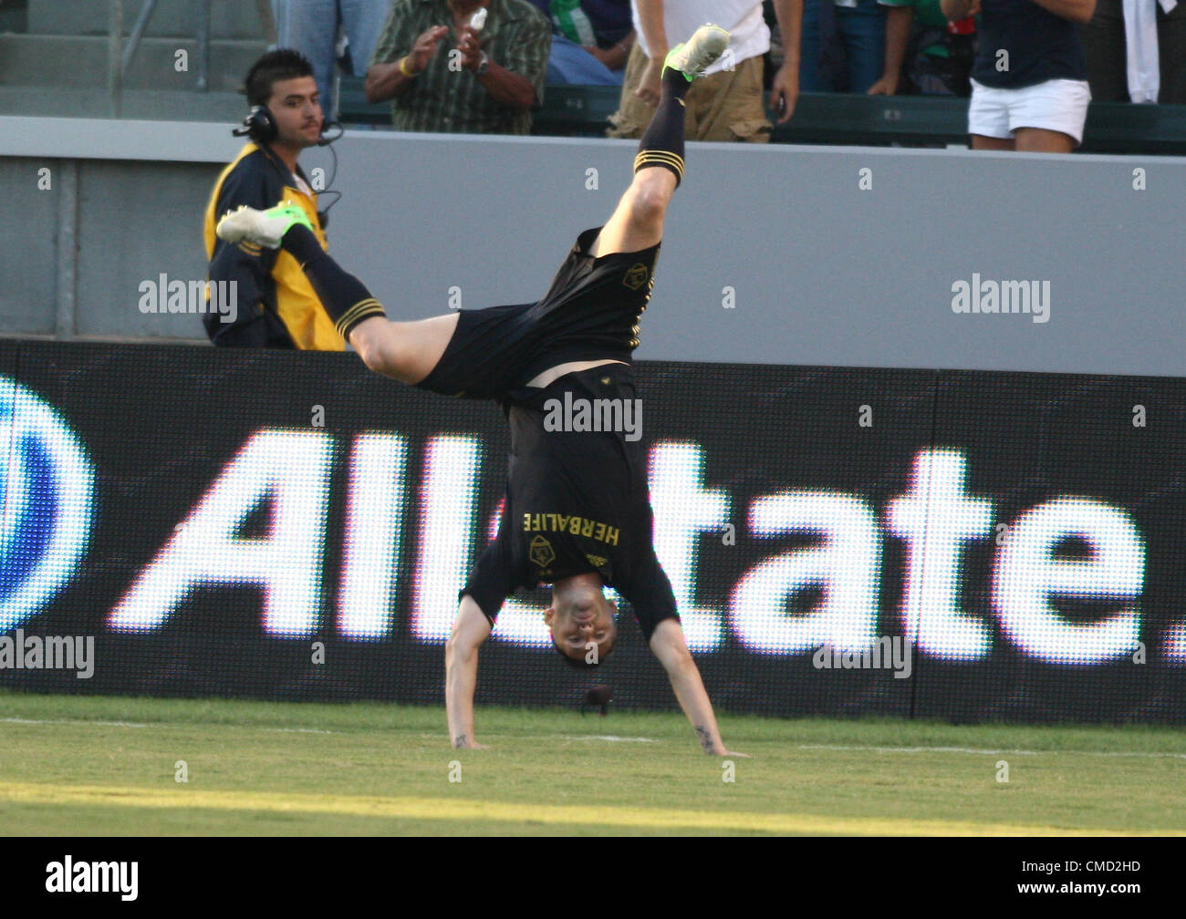 ROBBIE KEANE LA GALAXY V CHIVAS USA. MLS CARSON LOS ANGELES CALIFORNIA ...