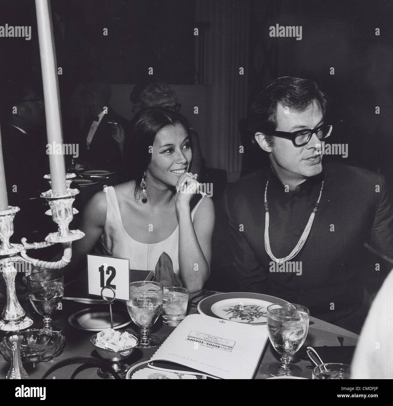 ROBERT CULP with wife France Nuyen at Sheldon Leonard's friends Stock ...