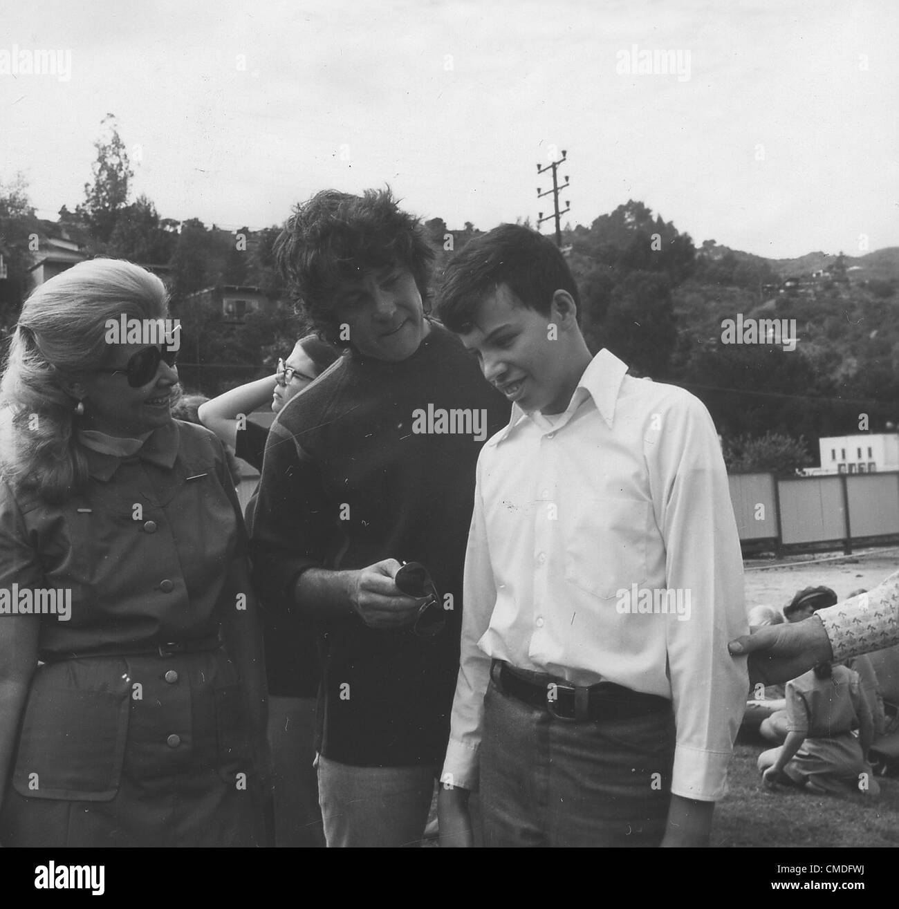 MICHAEL COLE joined with Hollywood stuntmen in delighting more than 100 ...